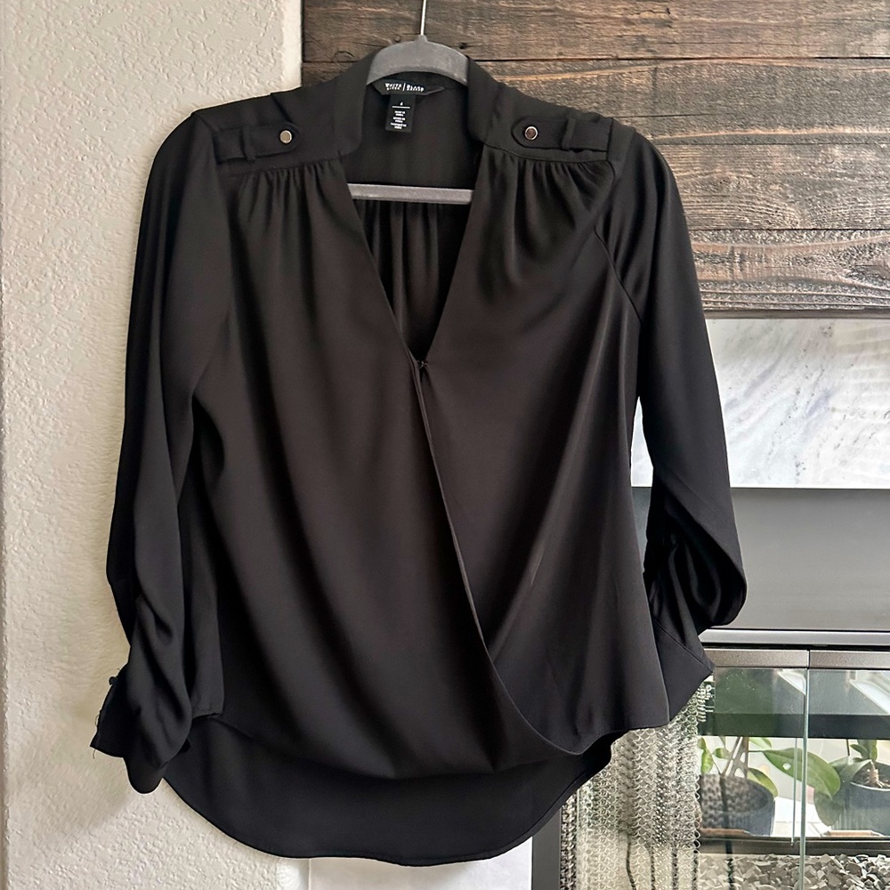 White House black market blouse